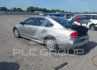 2013 Volkswagen Passat photo