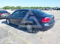 2013 Volkswagen Passat photo