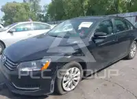 2013 Volkswagen Passat photo
