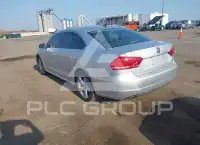 2013 Volkswagen Passat фото