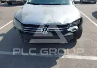 2013 Volkswagen Passat фото