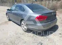 2013 Volkswagen Passat photo