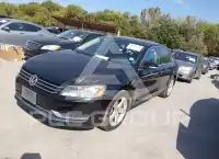 2013 Volkswagen Passat фото
