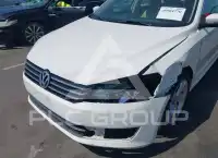 2013 Volkswagen Passat фото