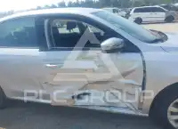 2013 Volkswagen Passat photo