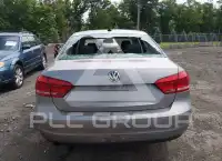 2013 Volkswagen Passat фото