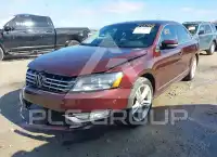 2013 Volkswagen Passat photo