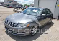 2013 Volkswagen Passat photo
