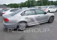 2013 Volkswagen Passat photo