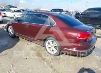 2013 Volkswagen Passat photo