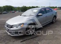 2013 Volkswagen Passat фото