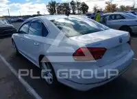 2013 Volkswagen Passat фото