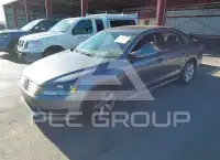 2013 Volkswagen Passat фото