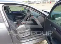 2013 Volkswagen Passat photo