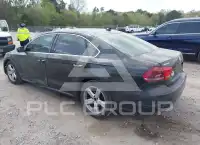 2013 Volkswagen Passat photo