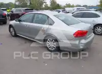 2013 Volkswagen Passat photo
