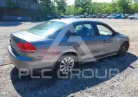 2013 Volkswagen Passat фото