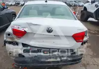 2013 Volkswagen Passat photo