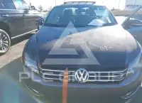 2013 Volkswagen Passat photo
