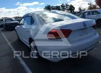 2013 Volkswagen Passat фото