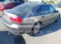2013 Volkswagen Passat photo