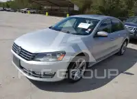 2013 Volkswagen Passat фото