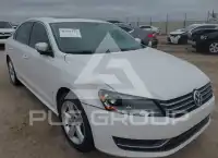2013 Volkswagen Passat photo
