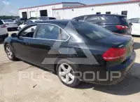 2013 Volkswagen Passat photo