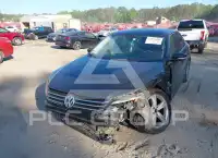 2013 Volkswagen Passat фото