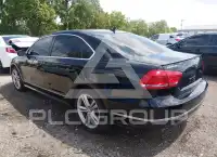 2013 Volkswagen Passat photo
