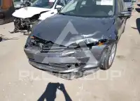 2013 Volkswagen Passat photo