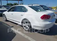 2013 Volkswagen Passat фото