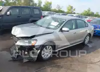 2013 Volkswagen Passat photo