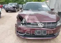 2013 Volkswagen Passat photo