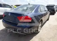 2013 Volkswagen Passat фото