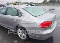 2013 Volkswagen Passat фото