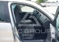 2013 Volkswagen Tiguan фото