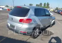 2013 Volkswagen Tiguan photo