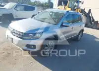 2013 Volkswagen Tiguan photo