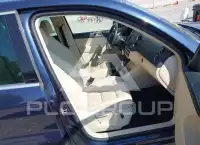 2013 Volkswagen Tiguan photo
