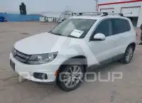 2013 Volkswagen Tiguan photo