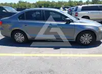 2013 Volkswagen Jetta photo