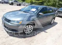 2013 Volkswagen Jetta photo