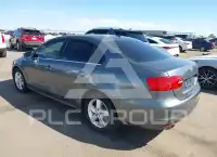 2013 Volkswagen Jetta photo