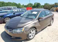2013 Volkswagen Jetta photo