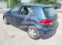 2013 Volkswagen GOLF photo