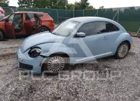 2013 Volkswagen BEETLE фото