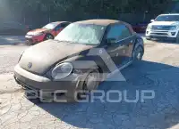2013 Volkswagen BEETLE фото