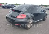2013 Volkswagen BEETLE фото