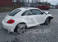 2013 Volkswagen BEETLE фото